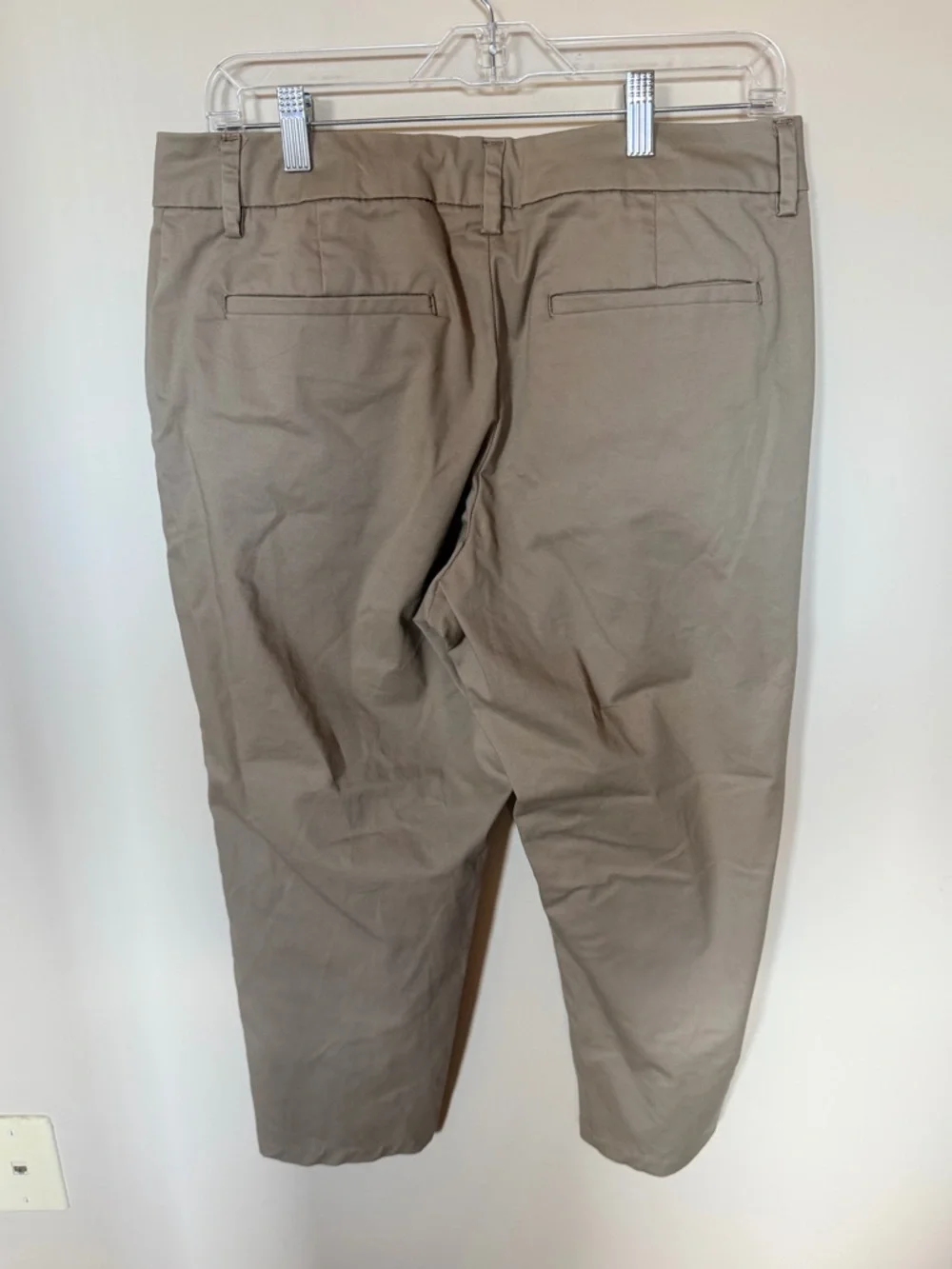 Lee wrinkle free capri Kansas khaki 12 - Picture 4 of 5